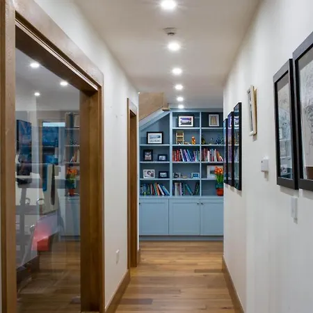 Sruthan Pier House